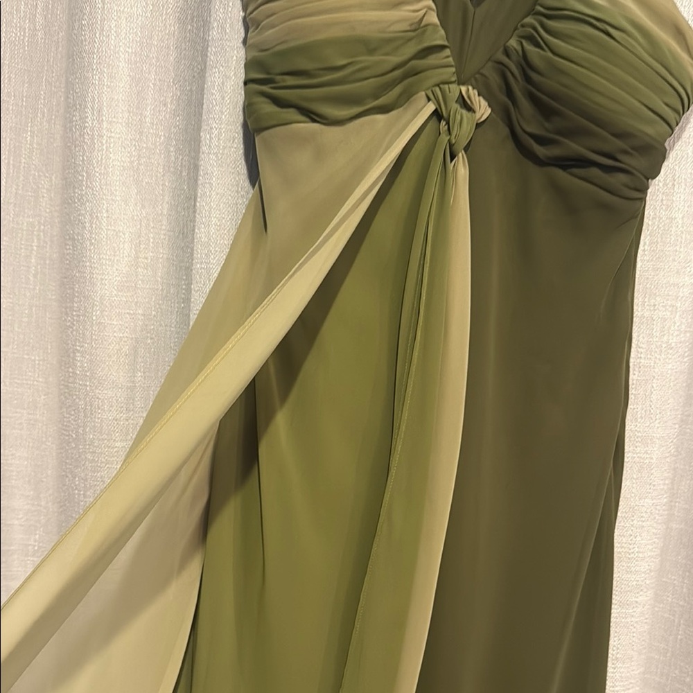 Signature by Sangria Green High-Low Halter Dress - Picture 4 of 8